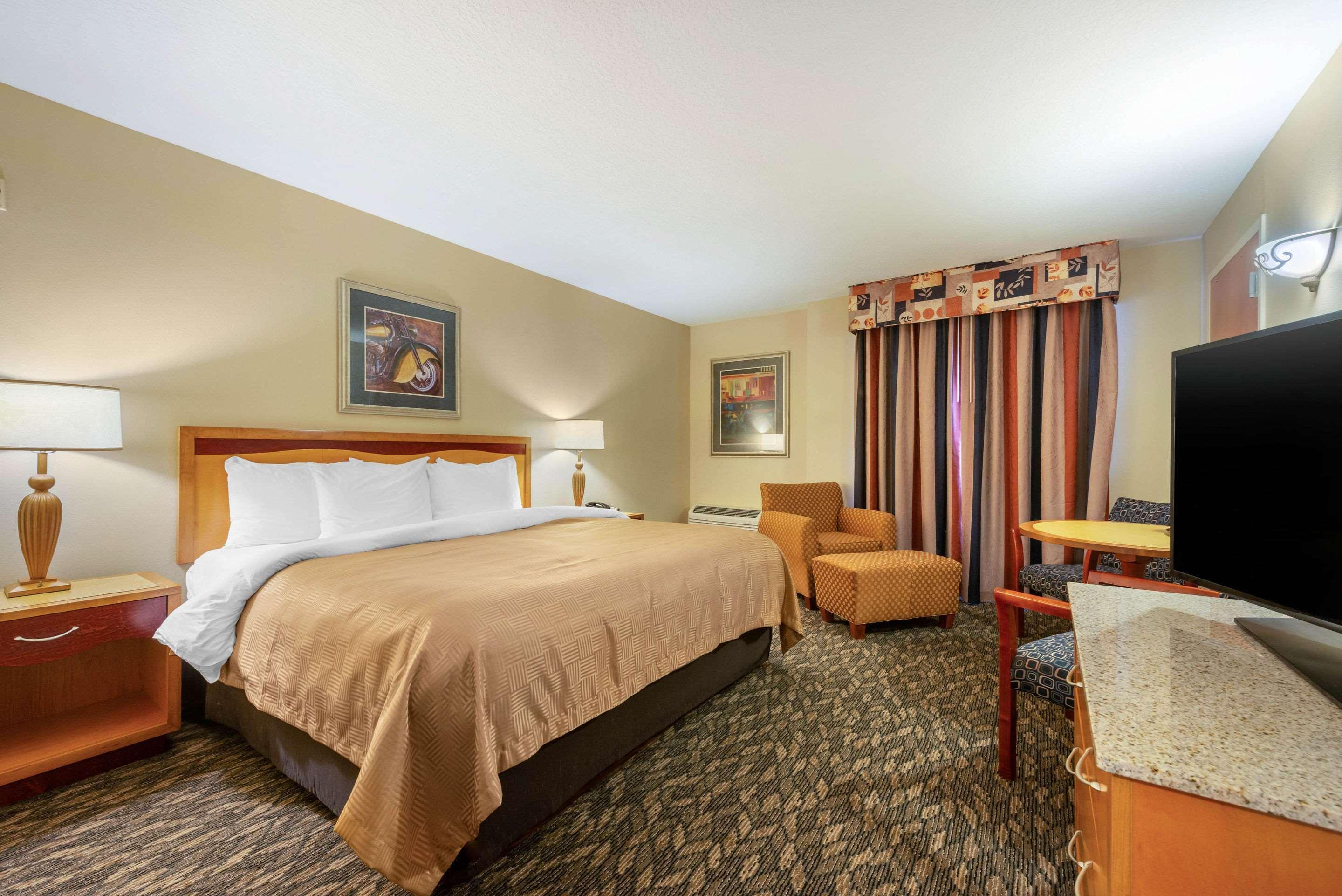 Clarion Ormond At Destination Daytona Inn